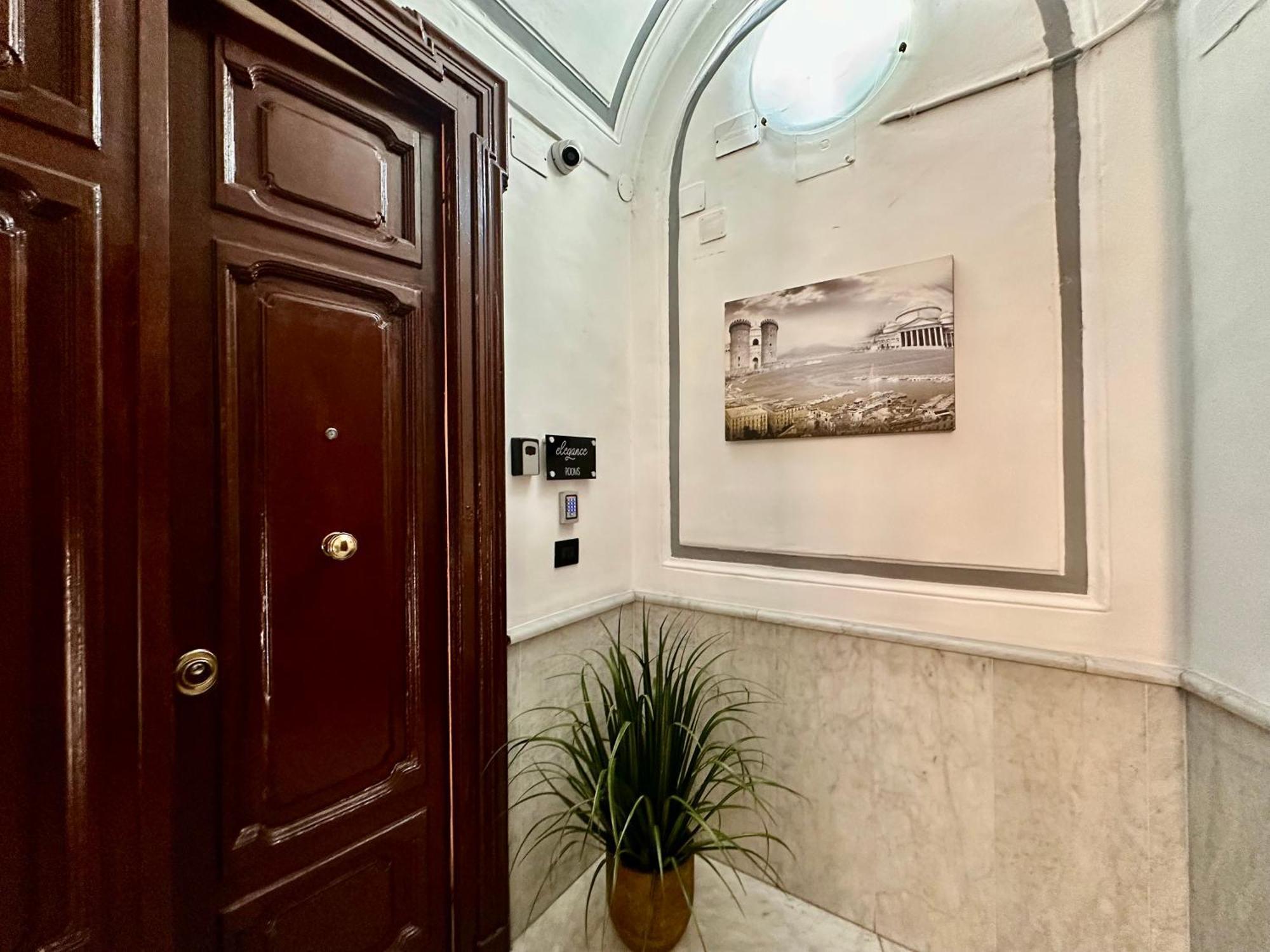Elegance Rooms Spaccanapoli 外观 照片